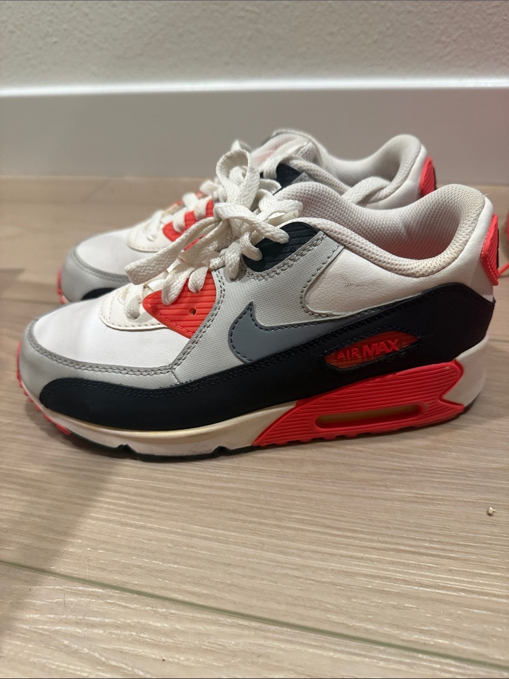 Nike Kids Air Max Sneakers in White, Black & Red